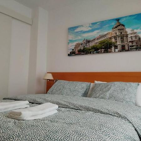 Aeropuerto Ifema Wanda Cr Apartman Madrid Kültér fotó